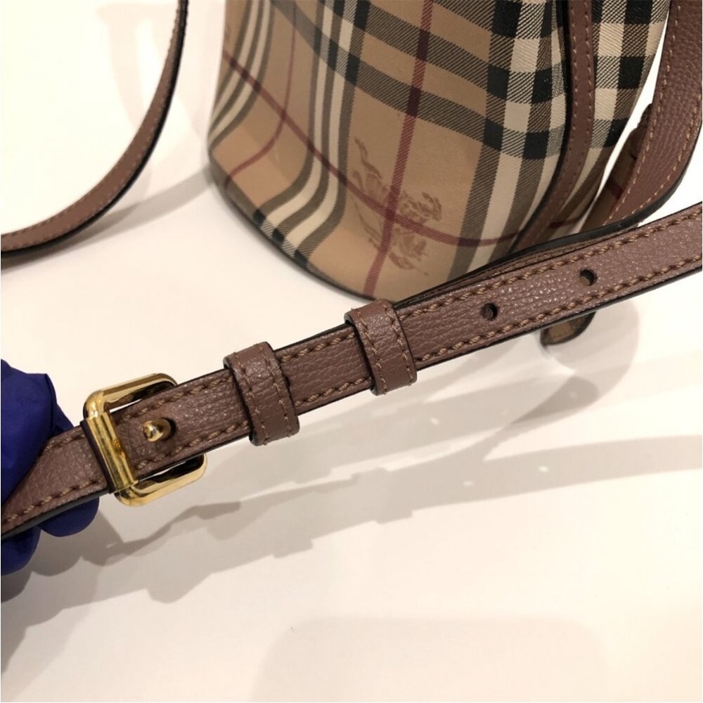 Burberry Haymarket Check Lorne Bucket Bag - Picture 11 of 13